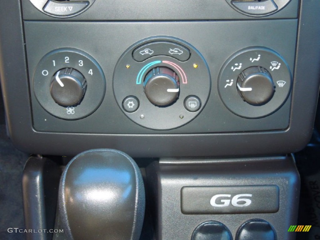2005 Pontiac G6 Sedan Controls Photo #76255228
