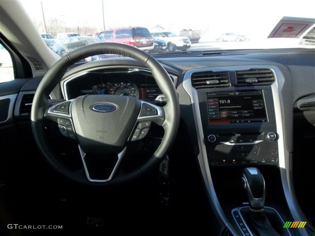 2013 Fusion SE 1.6 EcoBoost - Sterling Gray Metallic / Charcoal Black photo #41