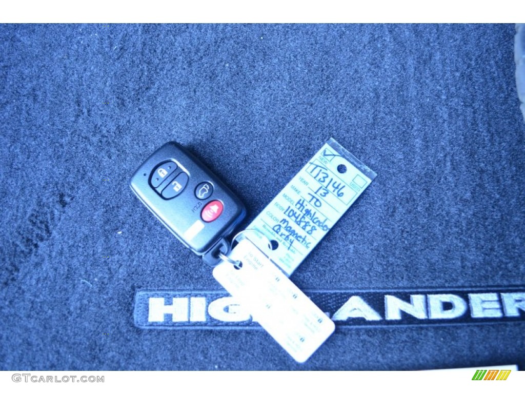 2013 Highlander Limited - Magnetic Gray Metallic / Ash photo #39