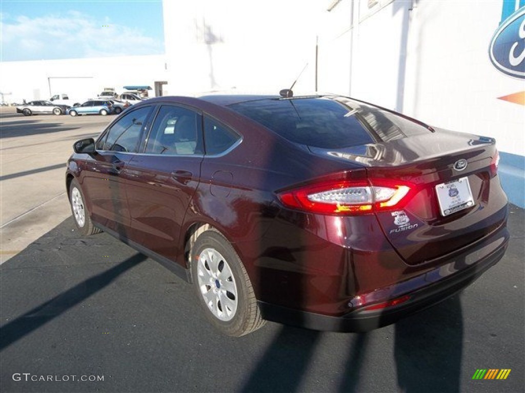 2013 Fusion S - Bordeaux Reserve Red Metallic / Earth Gray photo #24
