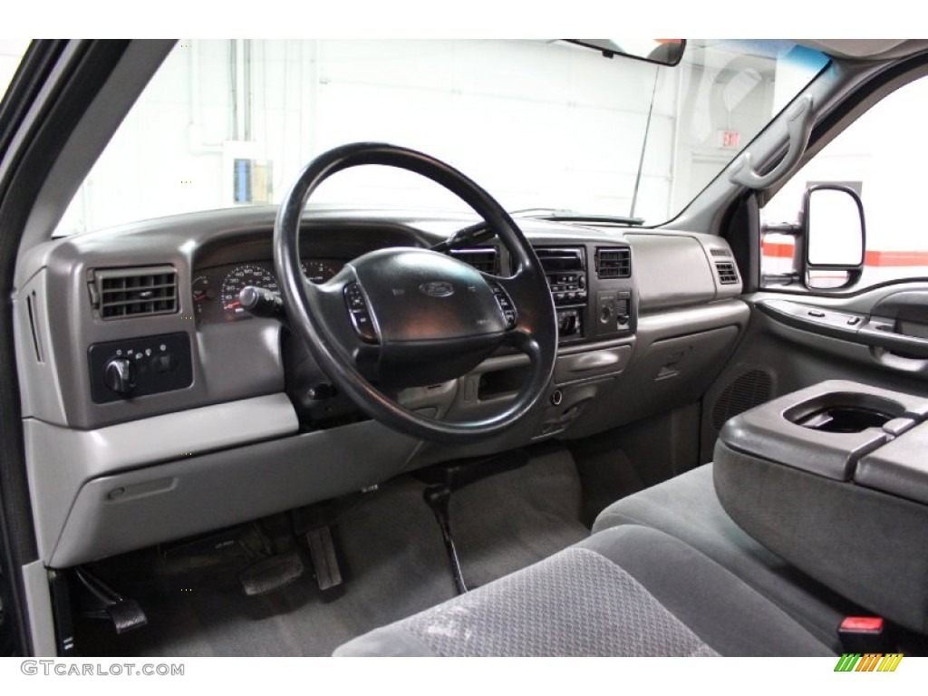 Black Interior 2002 Ford F350 Super Duty XLT Regular Cab 4x4 Photo #76256237