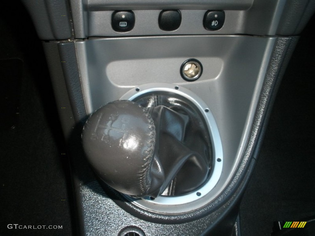2004 Ford Mustang GT Coupe 5 Speed Manual Transmission Photo #76257092