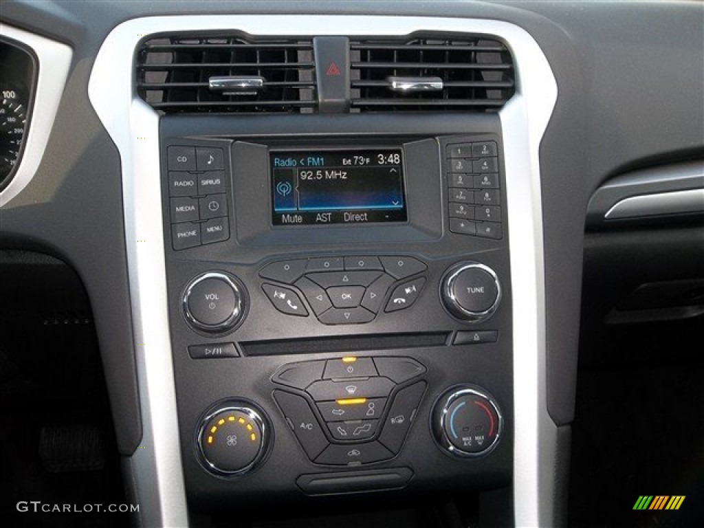 2013 Fusion S - Tuxedo Black Metallic / Earth Gray photo #19