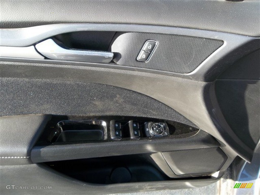 2013 Fusion SE - Sterling Gray Metallic / Charcoal Black photo #22