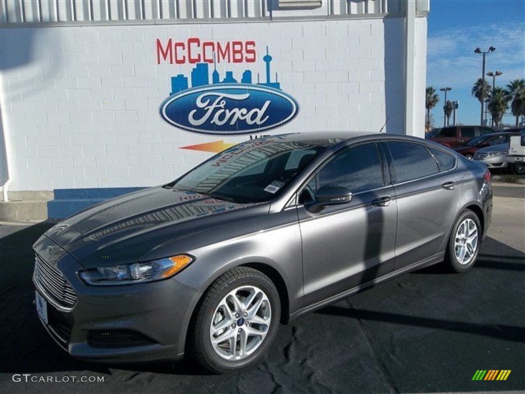 2013 Fusion SE - Sterling Gray Metallic / Charcoal Black photo #27