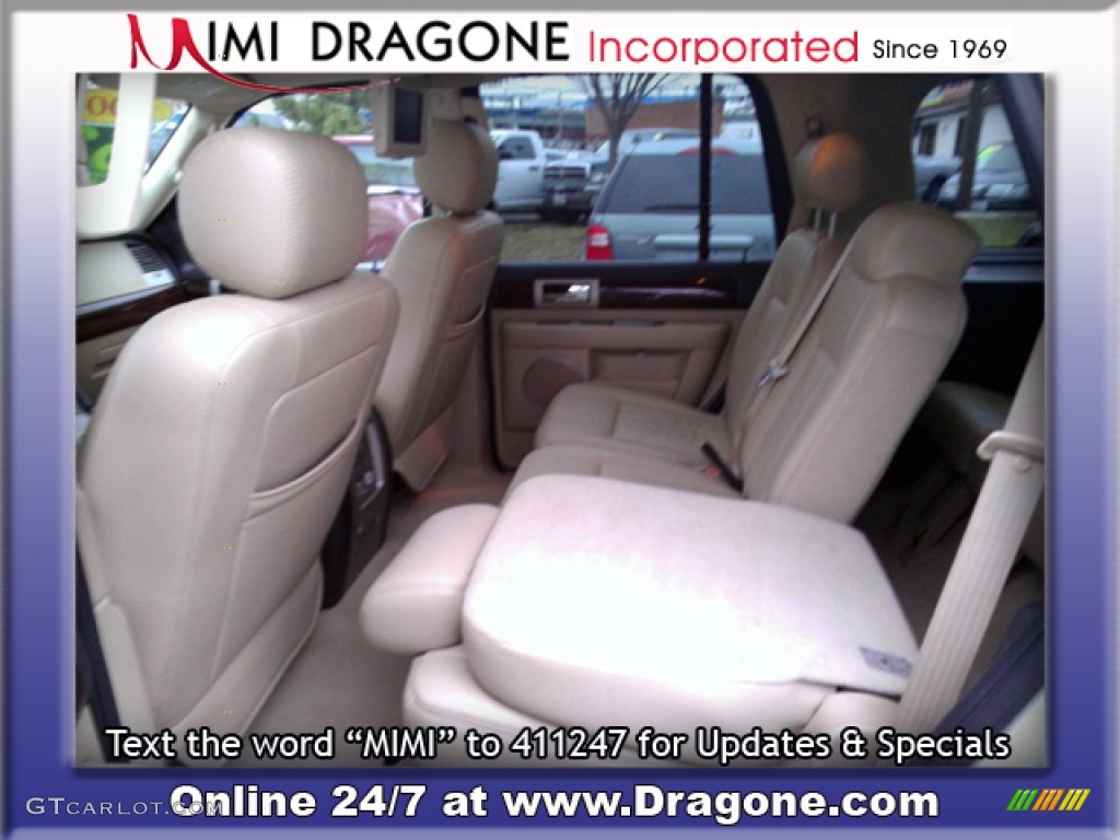 2006 Navigator Ultimate 4x4 - Cashmere Tri-Coat / Camel photo #10
