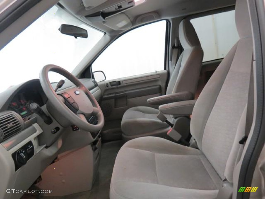 2006 Ford Freestar SE Front Seat Photos