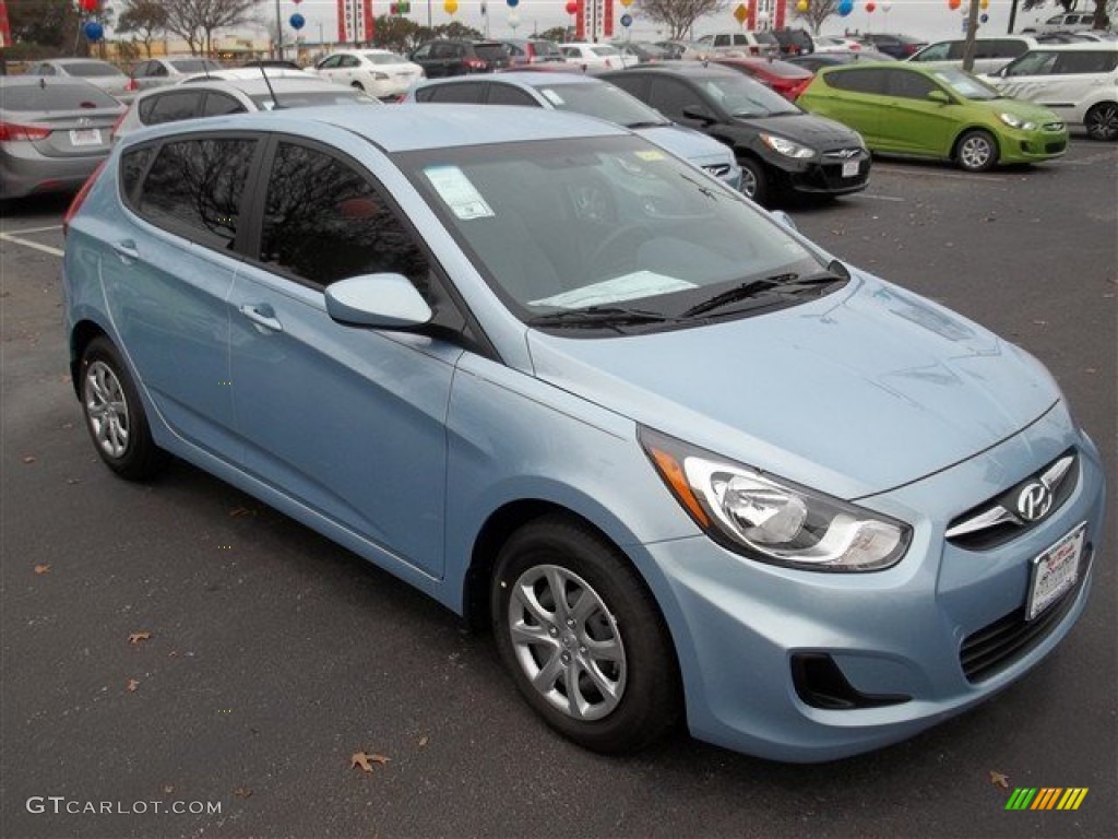 Clearwater Blue 2013 Hyundai Accent GS 5 Door Exterior Photo #76263402
