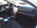 Super White - Camry SE Photo No. 24