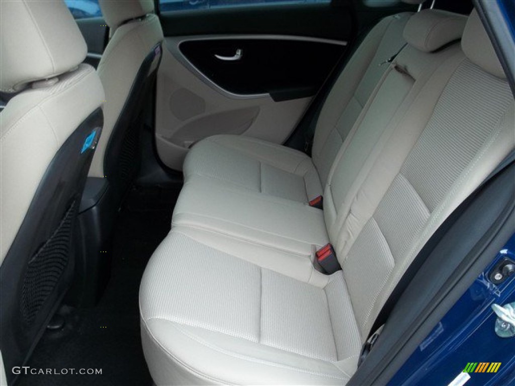 Beige Interior 2013 Hyundai Elantra GT Photo #76264355