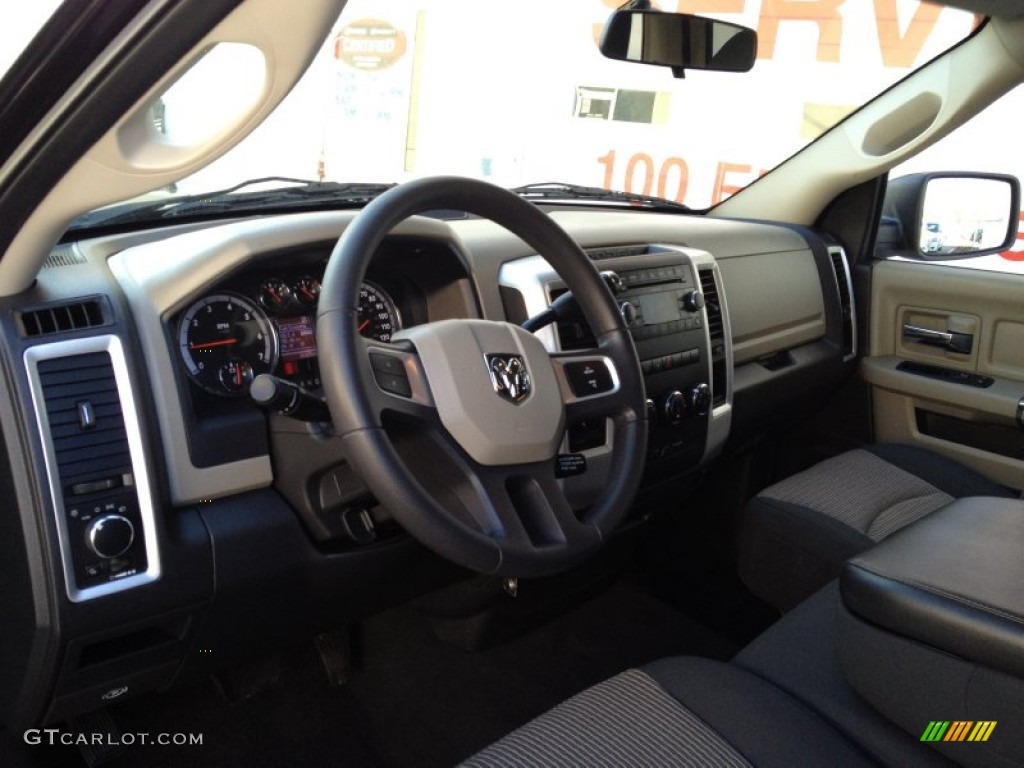 2011 Ram 1500 SLT Quad Cab 4x4 - Brilliant Black Crystal Pearl / Dark Slate Gray/Medium Graystone photo #15