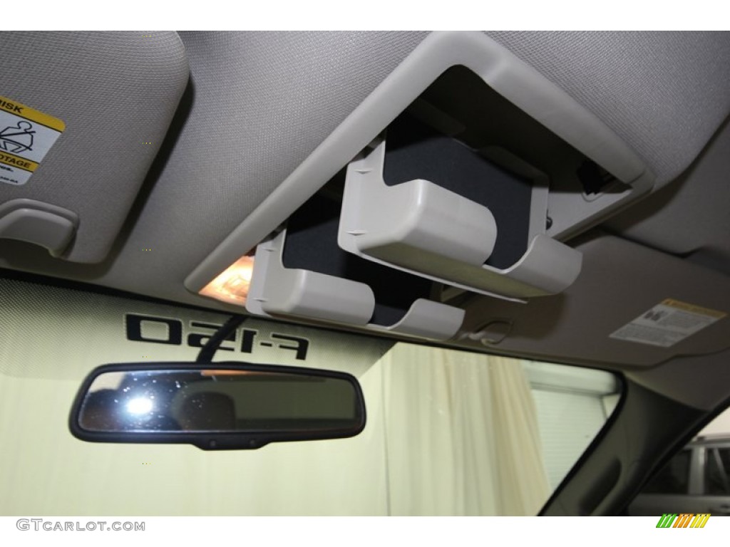 2010 F150 XLT SuperCrew - Sterling Grey Metallic / Medium Stone photo #19