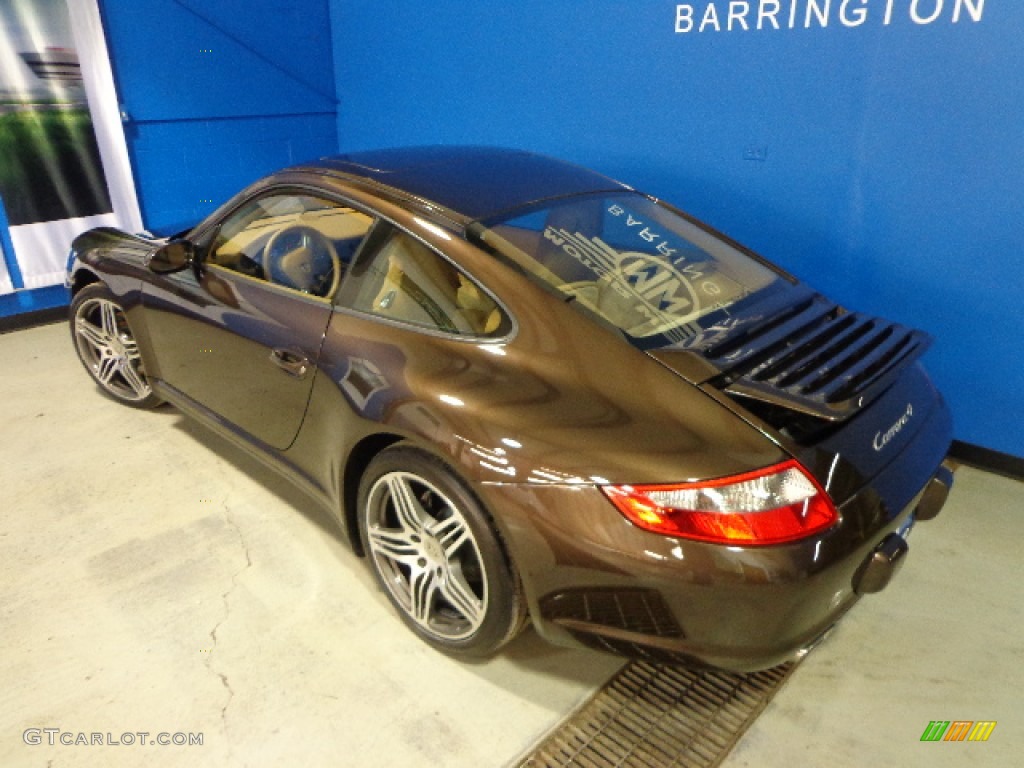 2008 911 Carrera 4 Coupe - Macadamia Metallic / Sand Beige photo #30