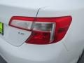 Super White - Camry LE Photo No. 17