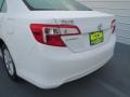 Super White - Camry LE Photo No. 20