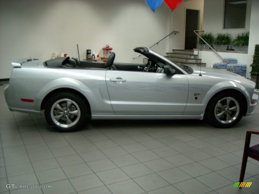 2006 Mustang GT Premium Convertible - Satin Silver Metallic / Dark Charcoal photo #13