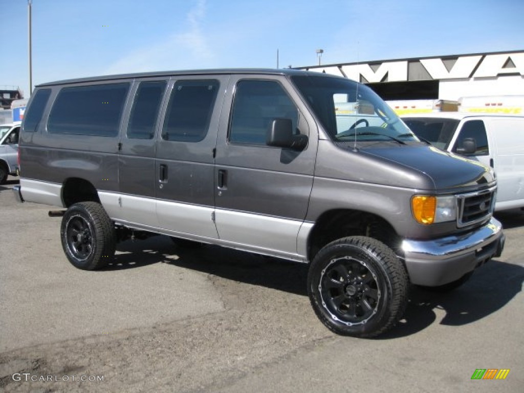 2007 E Series Van E350 Super Duty XLT 15 Passenger - Dark Shadow Grey Metallic / Medium Flint Grey photo #1