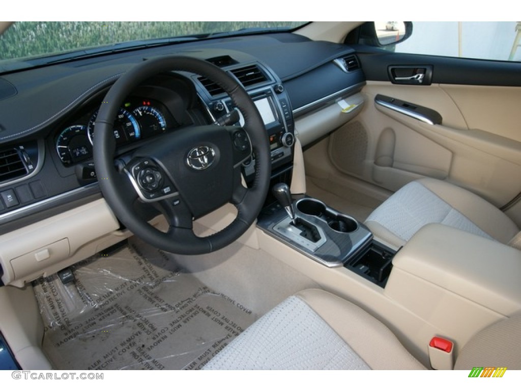 Ivory Interior 2013 Toyota Camry Hybrid XLE Photo #76274220