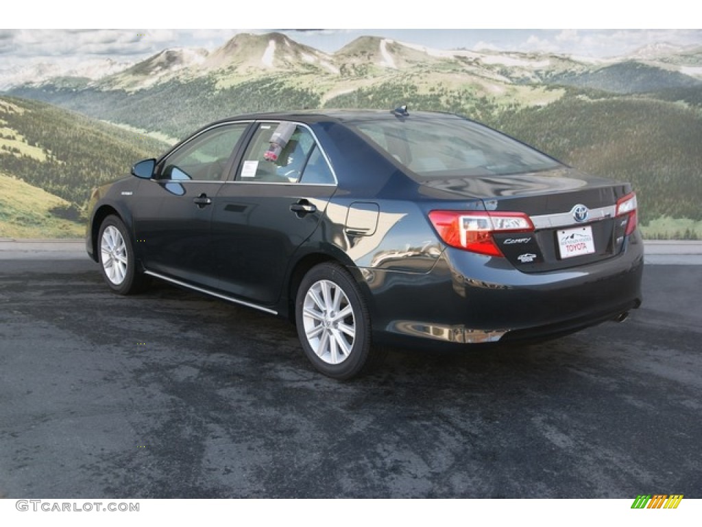 2013 Camry Hybrid XLE - Cosmic Gray Metallic / Ivory photo #2