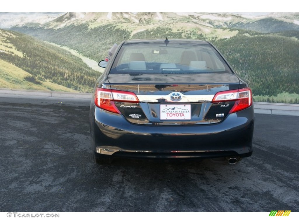 2013 Camry Hybrid XLE - Cosmic Gray Metallic / Ivory photo #4