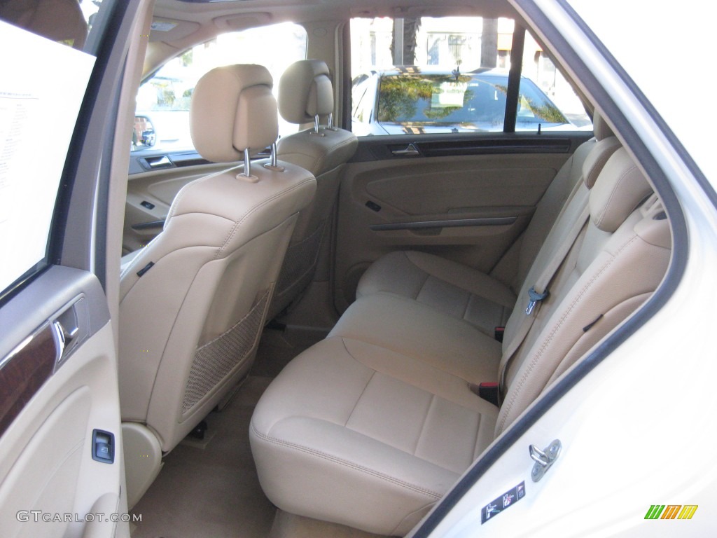 Cashmere Interior 2010 Mercedes-Benz ML 350 Photo #76275896