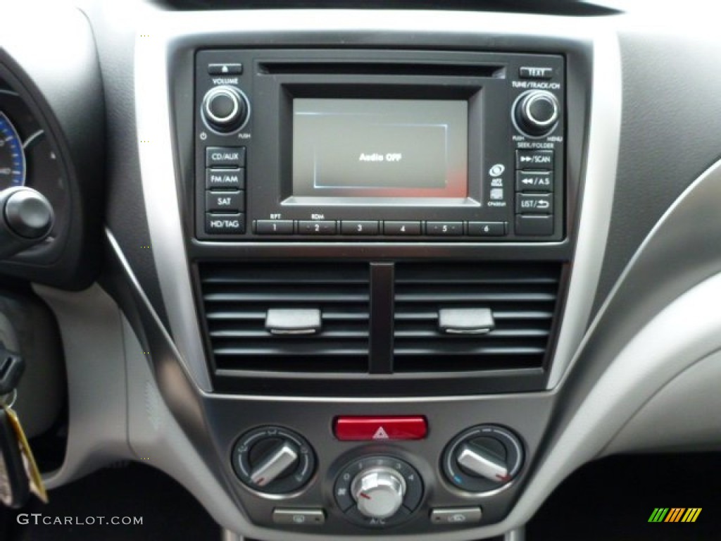 2013 Forester 2.5 X Premium - Dark Gray Metallic / Platinum photo #19