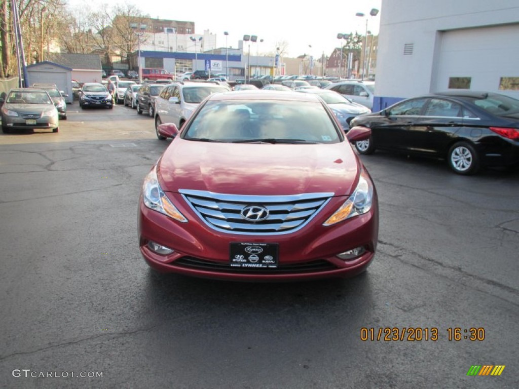 2011 Sonata SE - Venetian Red / Black photo #1