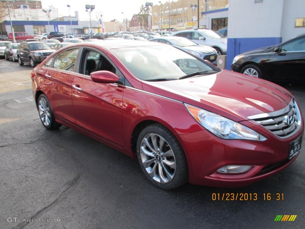 2011 Sonata SE - Venetian Red / Black photo #2