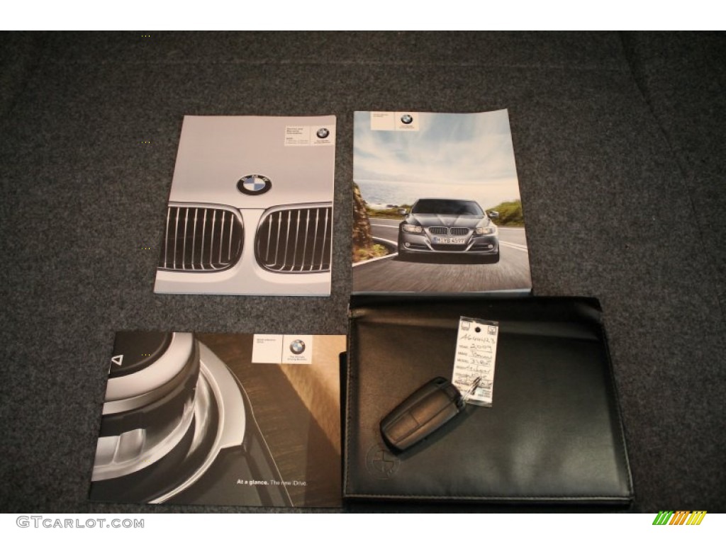 2009 BMW 3 Series 328xi Sedan Books/Manuals Photos