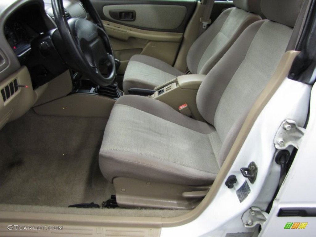 Gray Interior 2000 Subaru Impreza L Sedan Photo #76284558