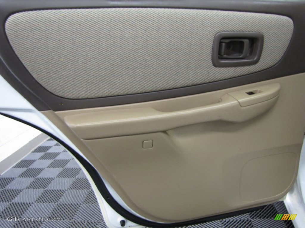 2000 Subaru Impreza L Sedan Gray Door Panel Photo #76284650