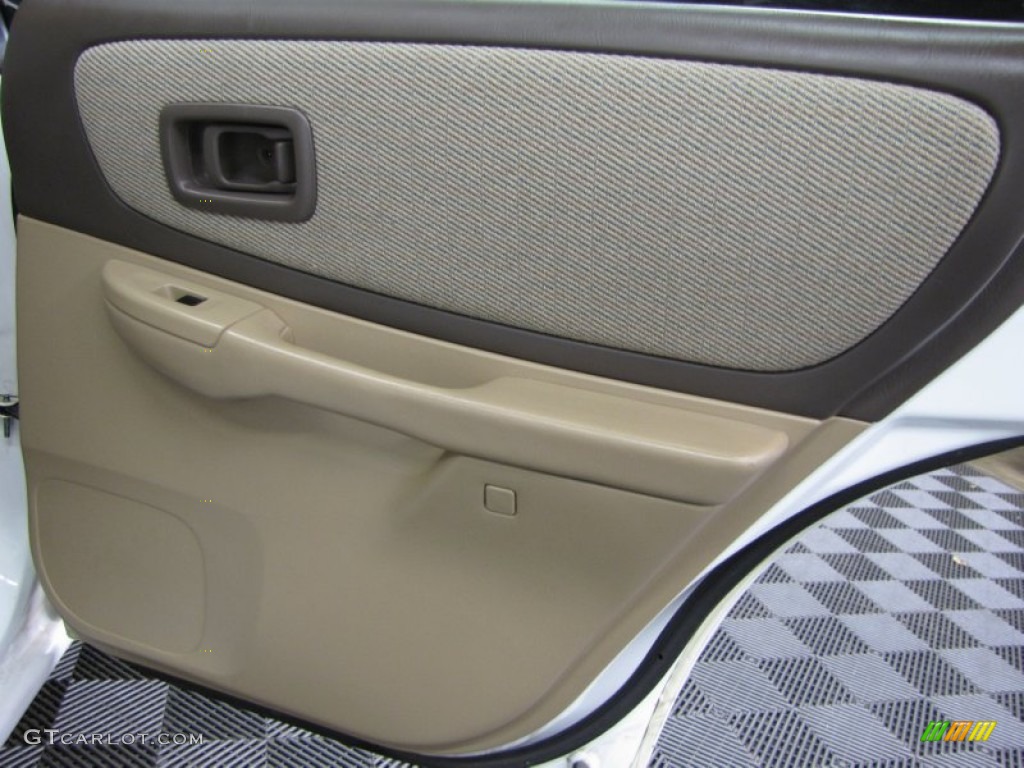 2000 Subaru Impreza L Sedan Gray Door Panel Photo #76284665