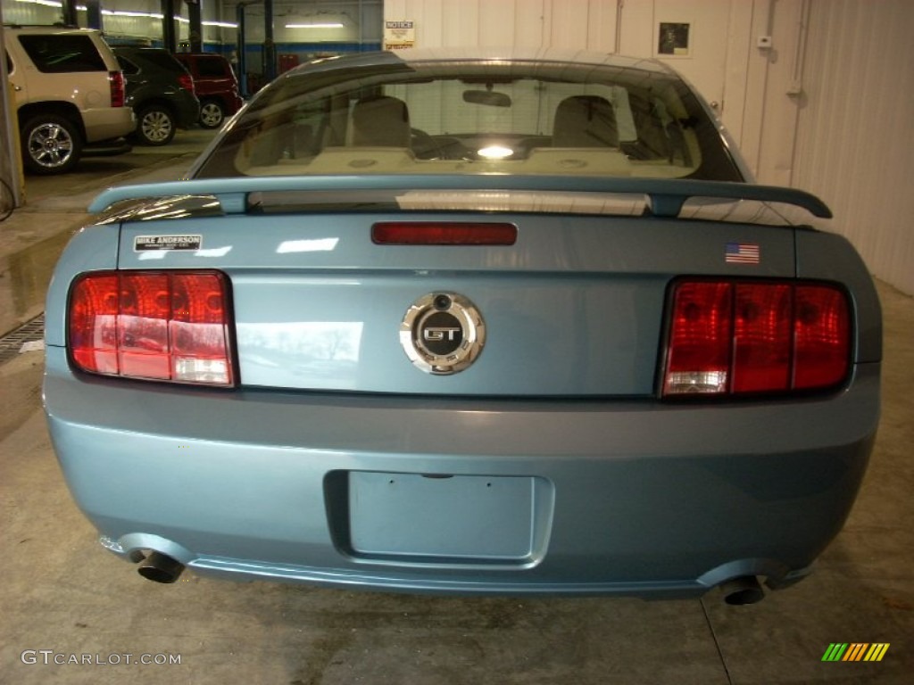 2006 Mustang GT Premium Coupe - Windveil Blue Metallic / Light Parchment photo #4
