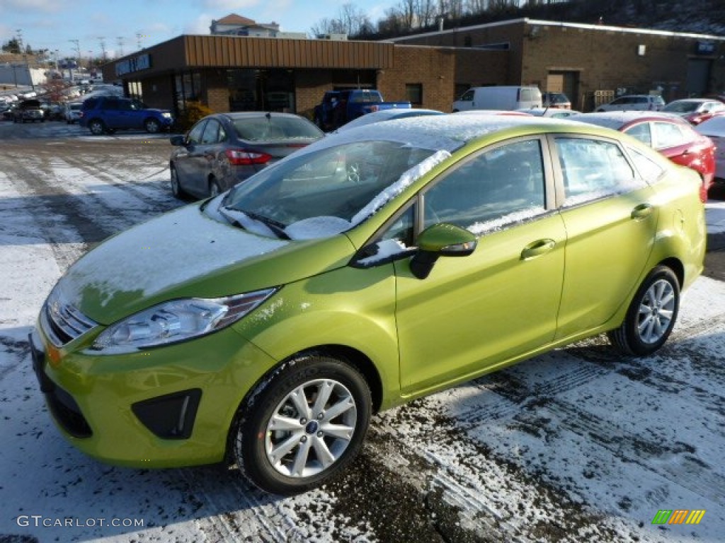 2013 Fiesta SE Sedan - Lime Squeeze / Charcoal Black/Light Stone photo #5