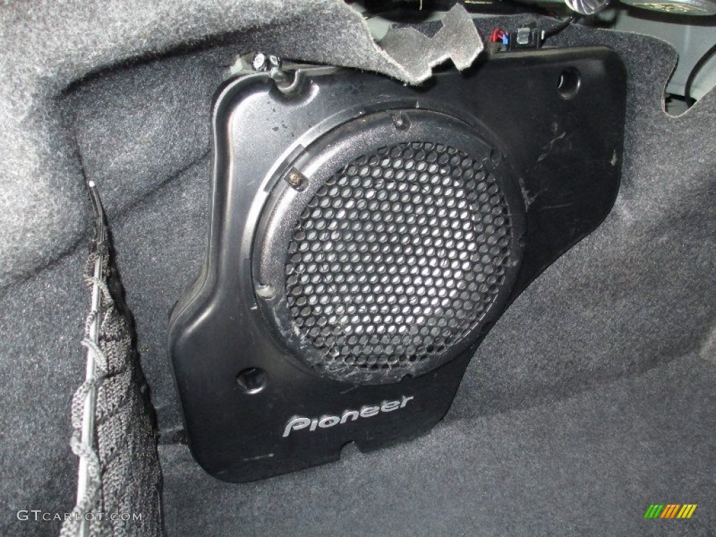 2005 Chevrolet Cobalt SS Supercharged Coupe Audio System Photo #76287620