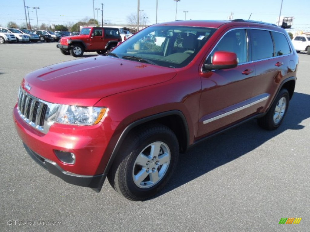 2013 Grand Cherokee Laredo 4x4 - Deep Cherry Red Crystal Pearl / Dark Graystone/Medium Graystone photo #1