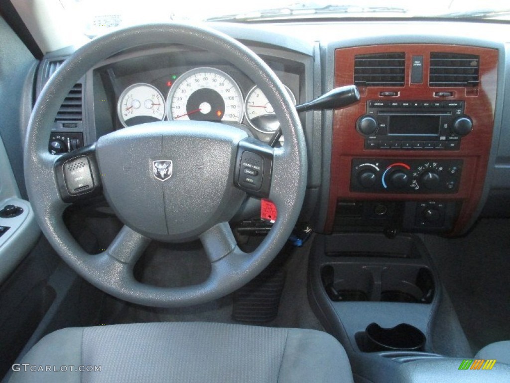 2005 Dodge Dakota SLT Quad Cab 4x4 Medium Slate Gray Dashboard Photo #76288394