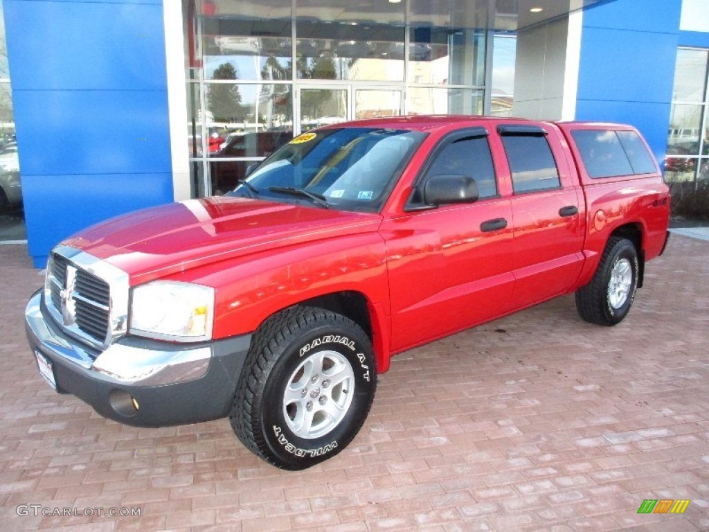 2005 Dakota SLT Quad Cab 4x4 - Flame Red / Medium Slate Gray photo #10