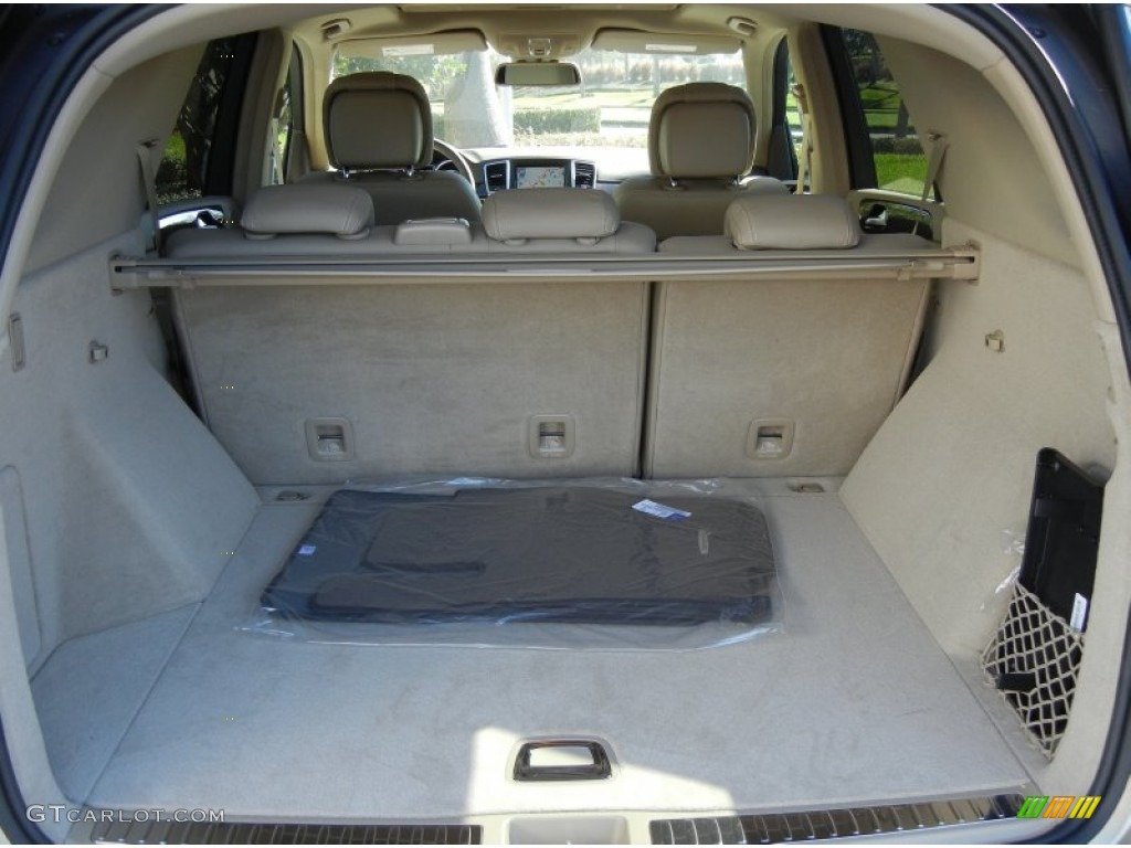 2013 Mercedes-Benz ML 350 4Matic Trunk Photo #76290811