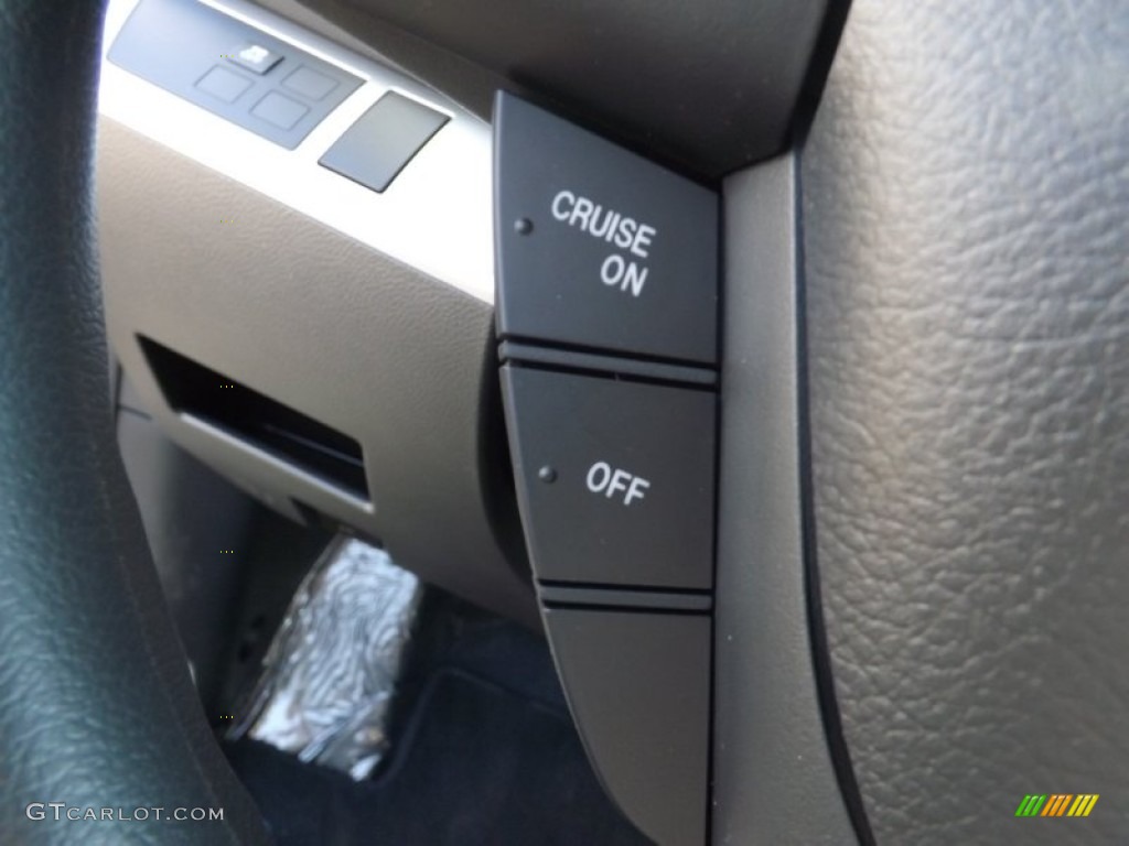 2013 Mazda MAZDA3 i Sport 4 Door Controls Photo #76290986