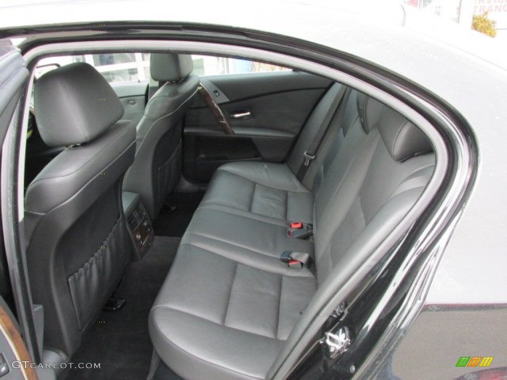 2005 BMW 5 Series 530i Sedan Rear Seat Photo #76291156