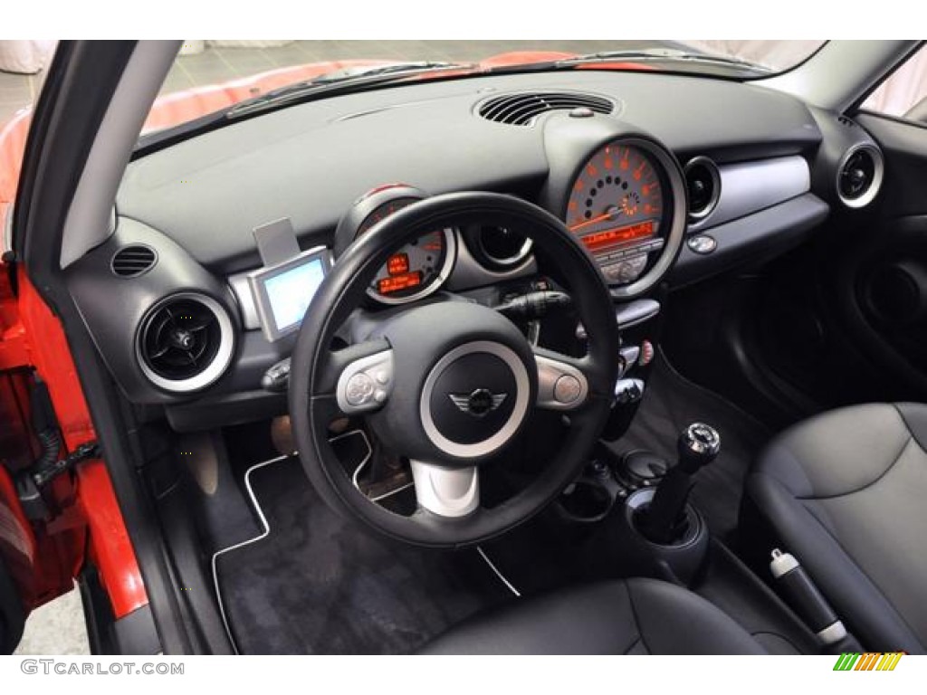 2009 Cooper Hardtop - Chili Red / Black/Grey photo #29