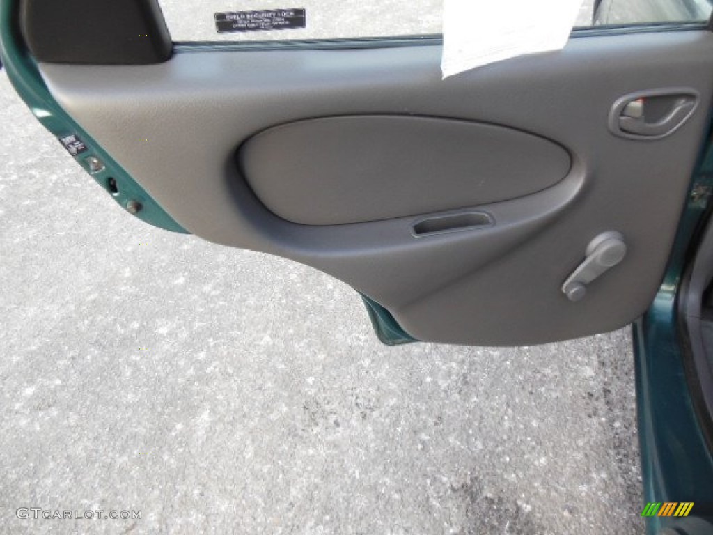 1996 Geo Metro Sedan Gray Door Panel Photo #76292441