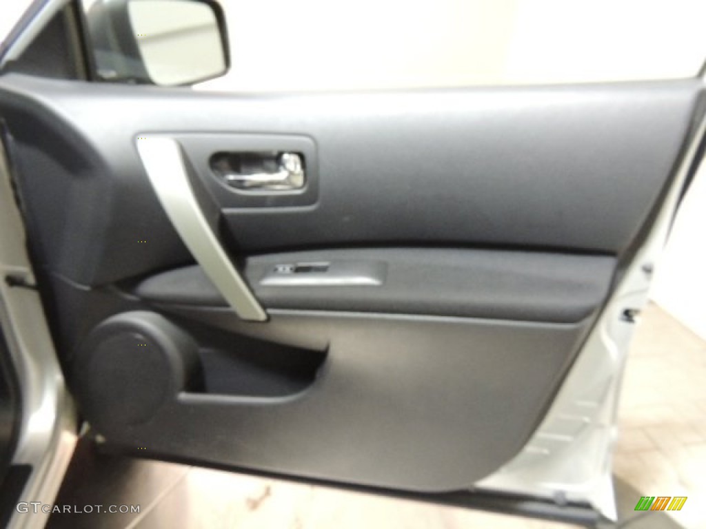 2011 Rogue S AWD - Silver Ice Metallic / Black photo #20
