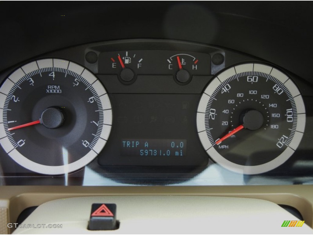 2008 Ford Escape XLT Gauges Photos