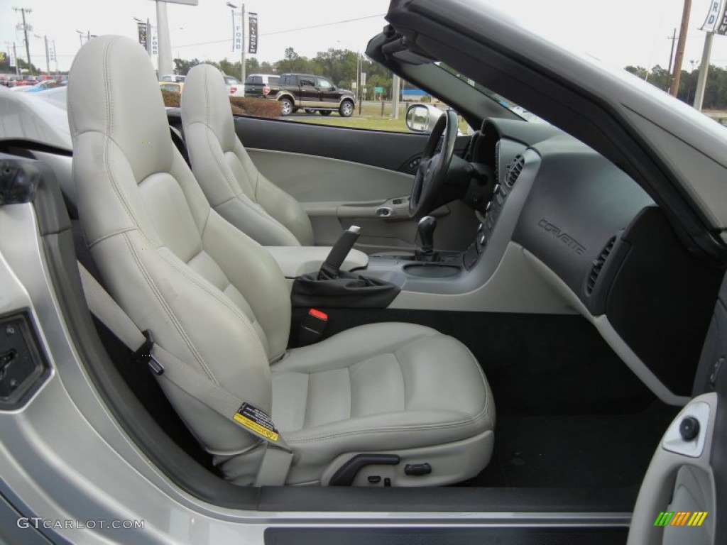 2006 Chevrolet Corvette Convertible Front Seat Photo #76297727