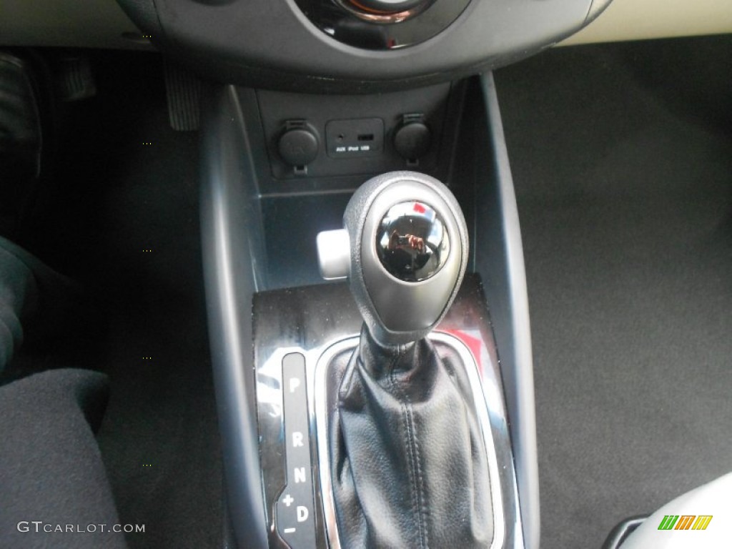 2012 Kia Forte LX Transmission Photos