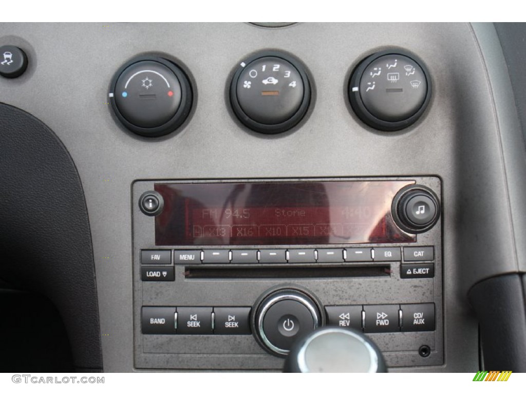 2007 Pontiac Solstice GXP Roadster Controls Photo #76298858