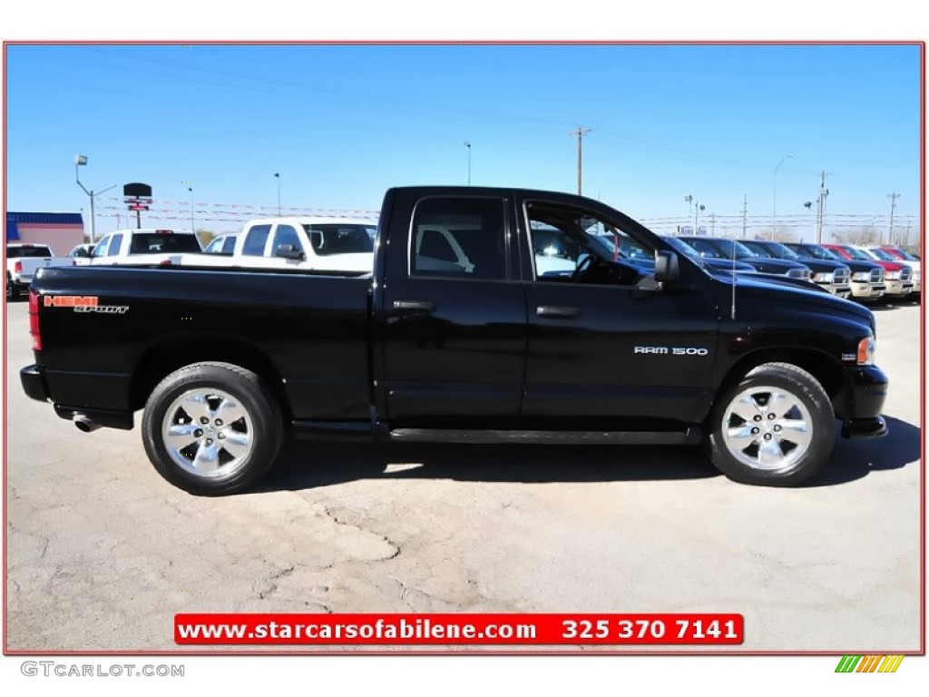 2004 Ram 1500 Sport Quad Cab - Black / Dark Slate Gray photo #11