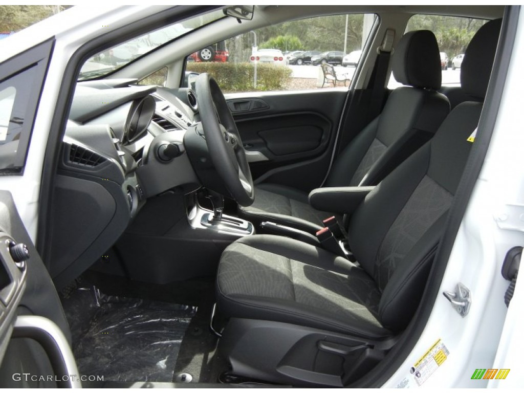 2013 Fiesta SE Sedan - Oxford White / Charcoal Black photo #5
